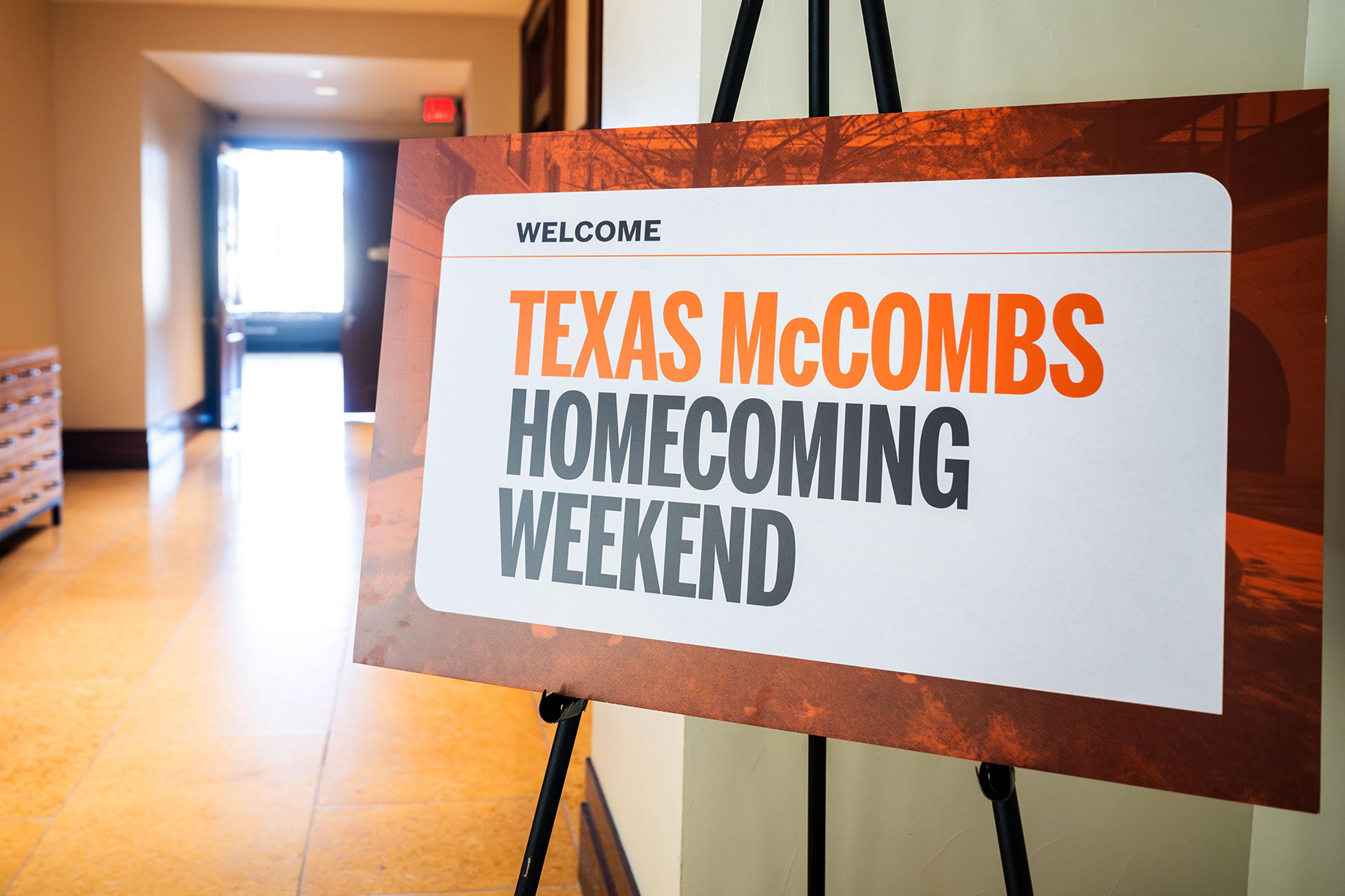 Homecoming Weekend Welcome sign.